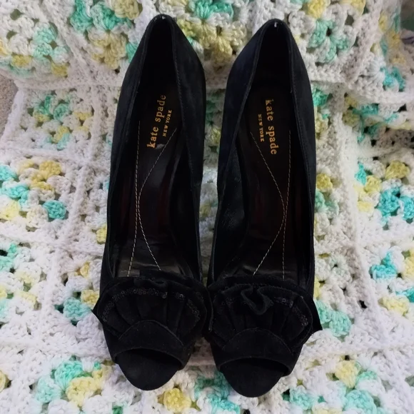Kate Spade Women's Ruffle Suede Black Peep Toe Heels Size 10 US - Picture 5 of 16